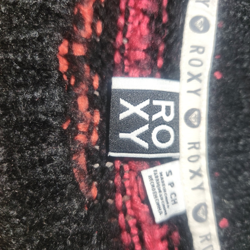Vintage Roxy Black and Pink Patterned Sweater - Picture 4 of 4